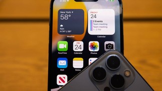 iPhone 13 5G da Apple é apto à nova frequência 3,5 GHZ do 5G e tem preço a partir de R$ 6.299 — Foto: Jeenah Moon / Bloomberg