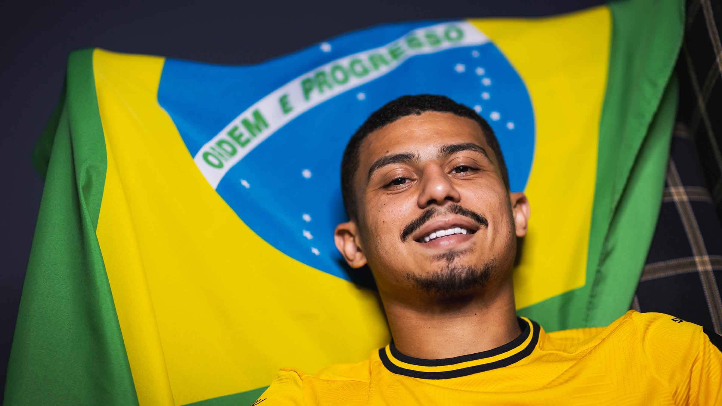 André renova com o Wolverhampton até 2030 e assume compromisso de recolocar clube na Premier League