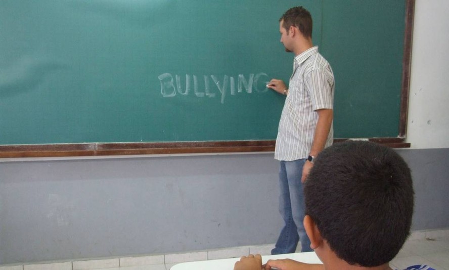 Percepção e receio sobre bullying cresceram no país, mas ações de combate são insuficientes, mostra pesquisa