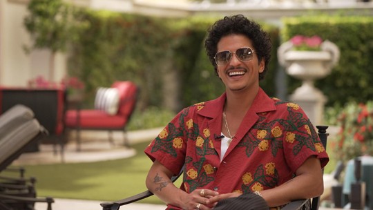 'É muito fácil se apaixonar', diz Bruno Mars sobre retorno ao Brasil em entrevista ao 'Fantástico'