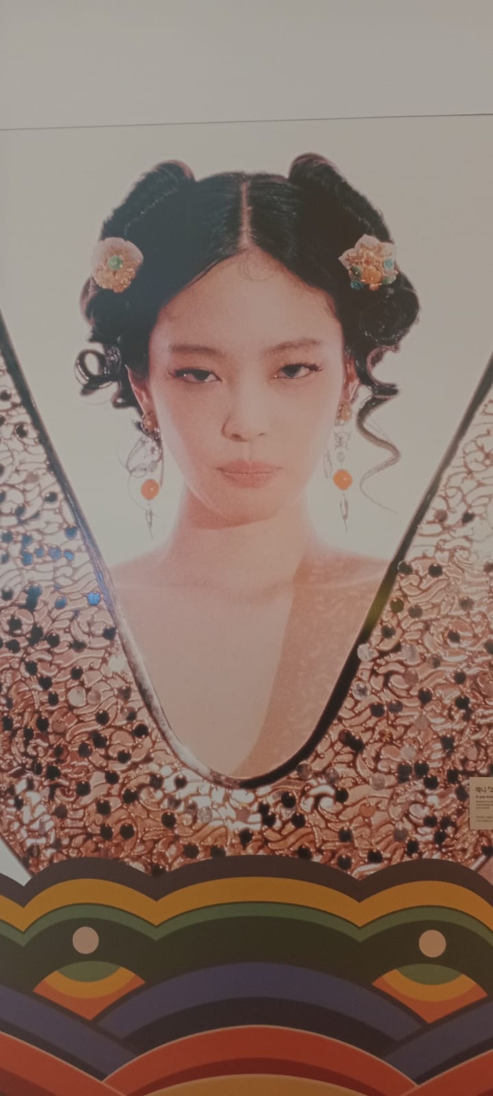 Jennie, Cantora Sul-Coreana do Grupo Blackpink, com roupas estilizadas que fazem fazemreferênciaao ao reino de silla, que no na coreia do sul-foto-foto: filipe barini barini