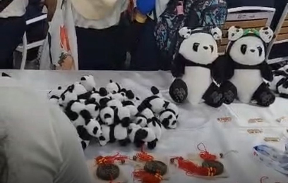 Chinese gifts — Photo: O Globo