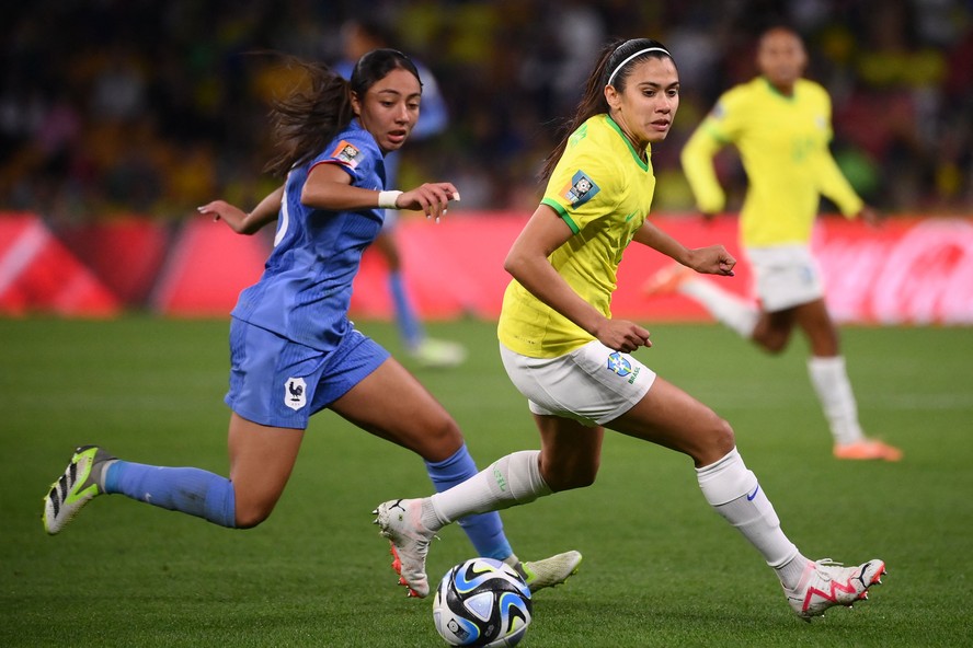 Globo irá ampliar espaço do futebol feminino em sua programação