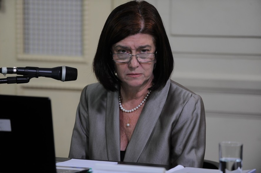 Comitê da Petrobras inicia hoje análise de nome de Magda Chambriard ...