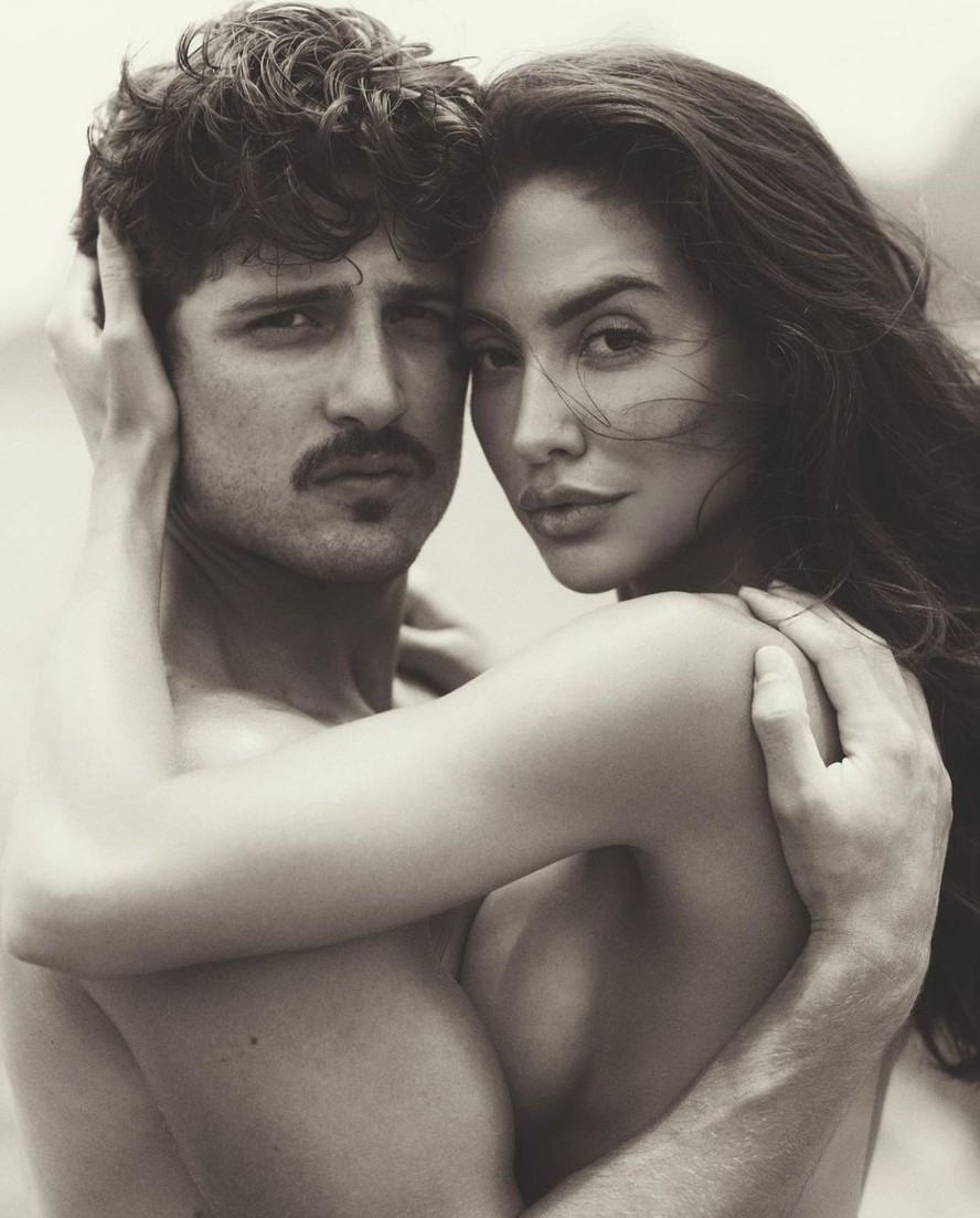 O ator Daniel Rocha e a modelo Mariana Nunes, sua namorada