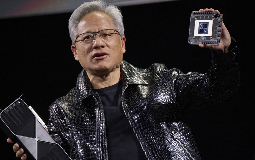 Jensen Huang, CEO da Nvidia, apresenta novo chip na CES 2025, em Las Vegas