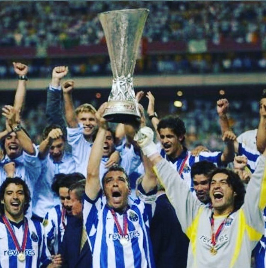 Capitão do título do Porto na Liga dos Campeões de 2004 morre aos