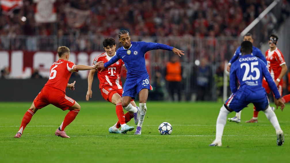 João Pedro teve atuação apagada em derrota do Chelsea — Foto: Alexandra BEIER / AFP
