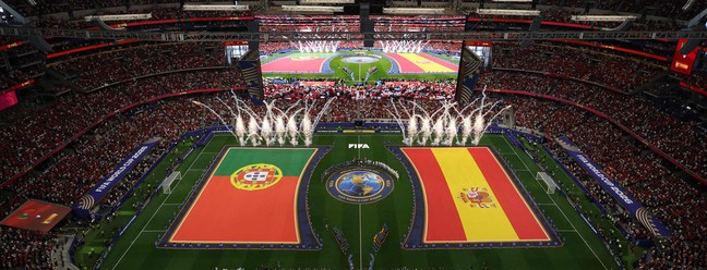 Abertura de Portugal x Espanha — Foto: Kevin C. Cox/Getty Images/AFP
