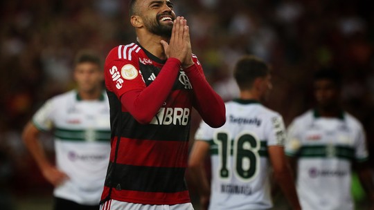 Saída cancelada: Fabrício Bruno recusa proposta do West Ham e permanece no Flamengo