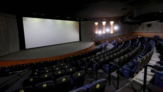 Sala de exibição: cinema foi projetado pelo arquiteto Rafael Galvão, com 1.630 lugares  — Foto: Marcos Ramos / Agência O Globo