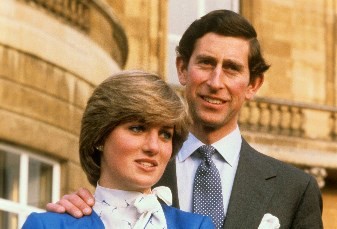 Diana e Charles. Ela se tornou princesa de Gales quando se casou com o príncipe em 29 de julho de 1981— Foto: Arquivo