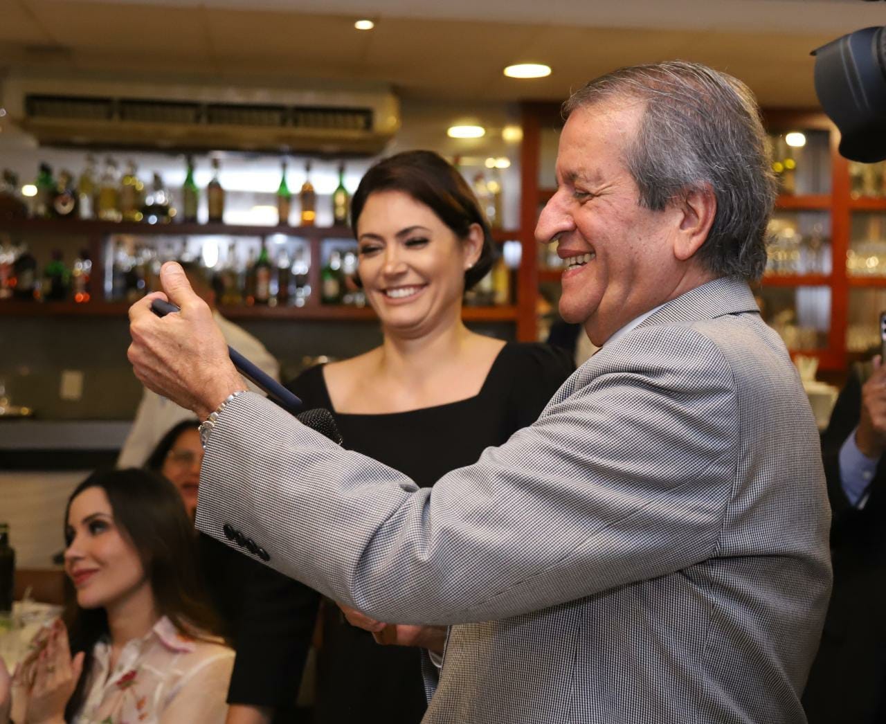 Valdemar se reúne com Michelle para tentar encerrar crise no PL após vídeos de ex-primeira-dama com críticas a Flávio