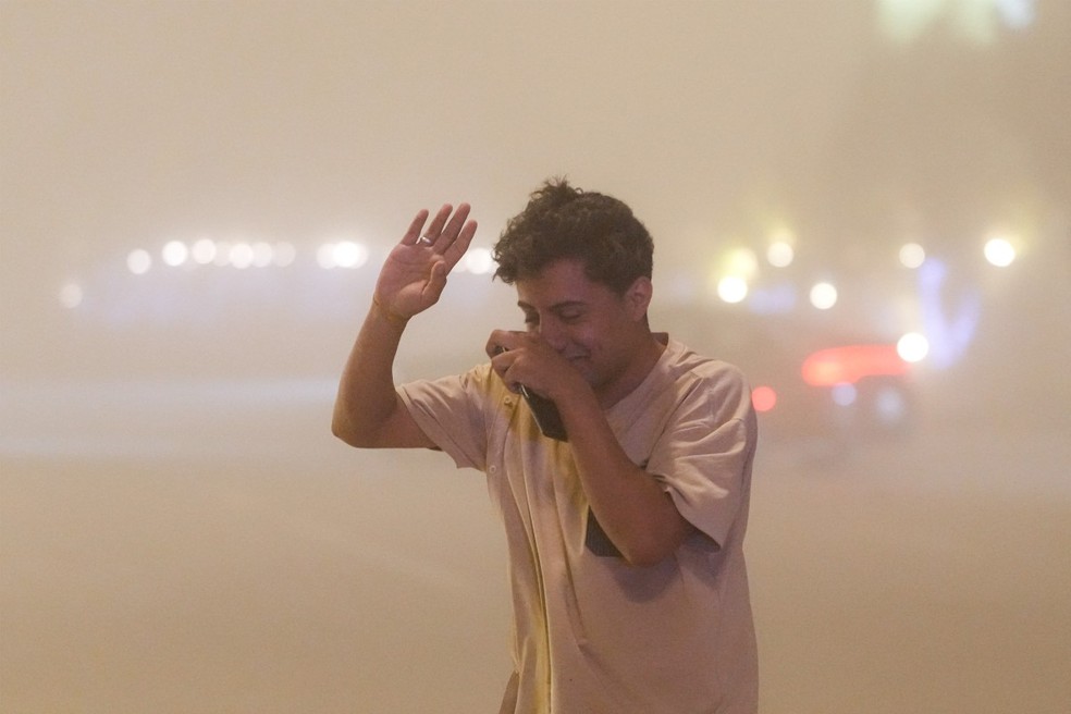 Tempestade de areia no Iraque leva quase 4 mil pessoas a buscarem socorro por problemas respiratórios — Foto: AFP