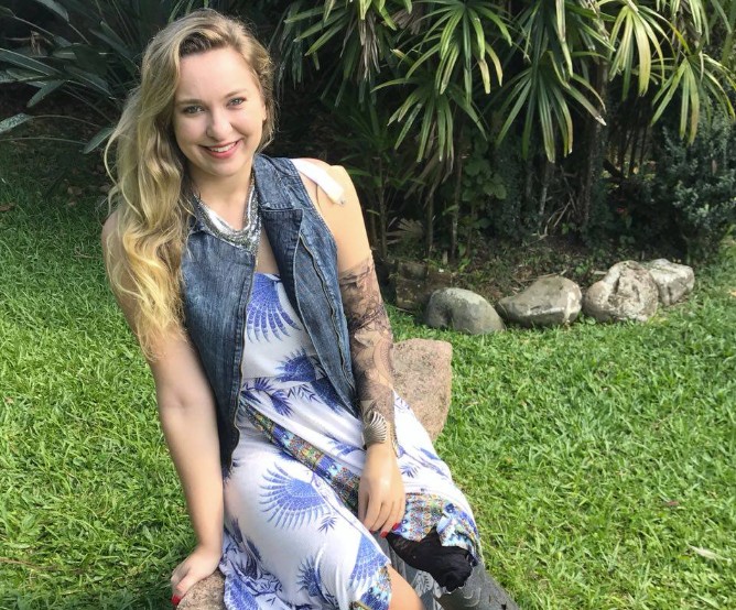 Justiça dos EUA determina que turista brasileira que perdeu braço e perna em metrô de NY receba indenização de quase R$ 440 milhões