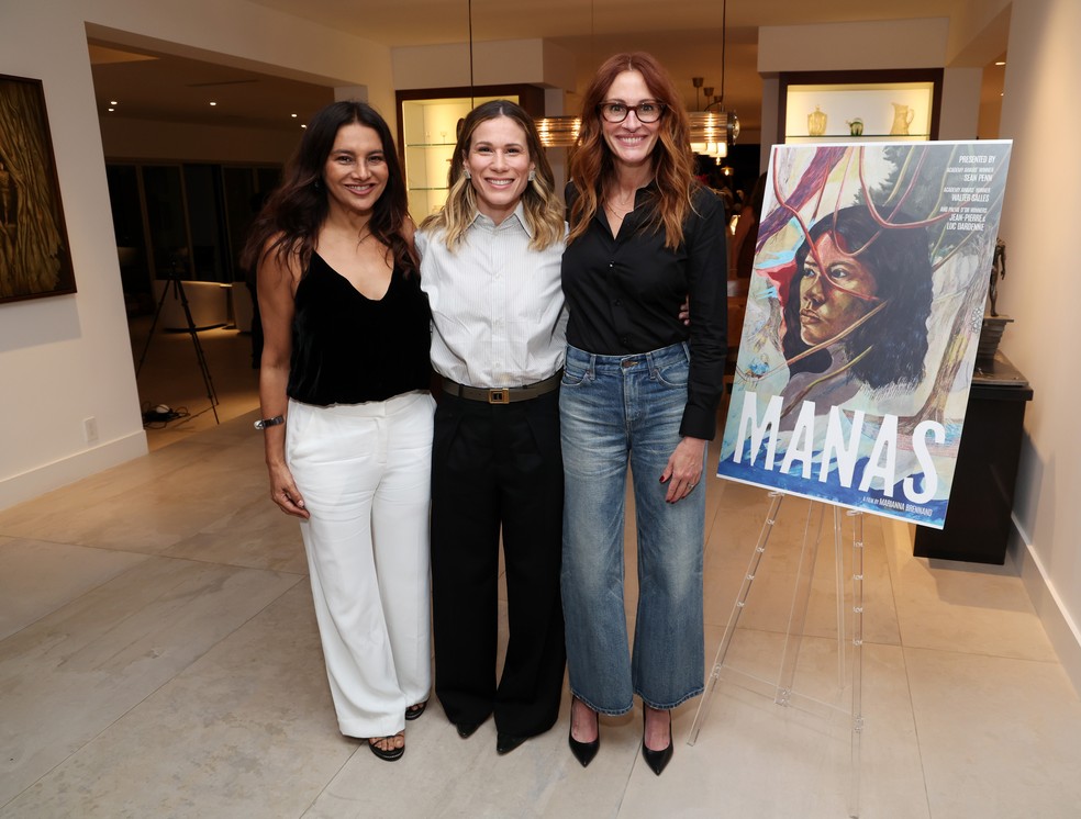 Dira Paes, Marianna Brennand e Julia Roberts — Foto: Divulgação/Phil Faraone, Getty Images