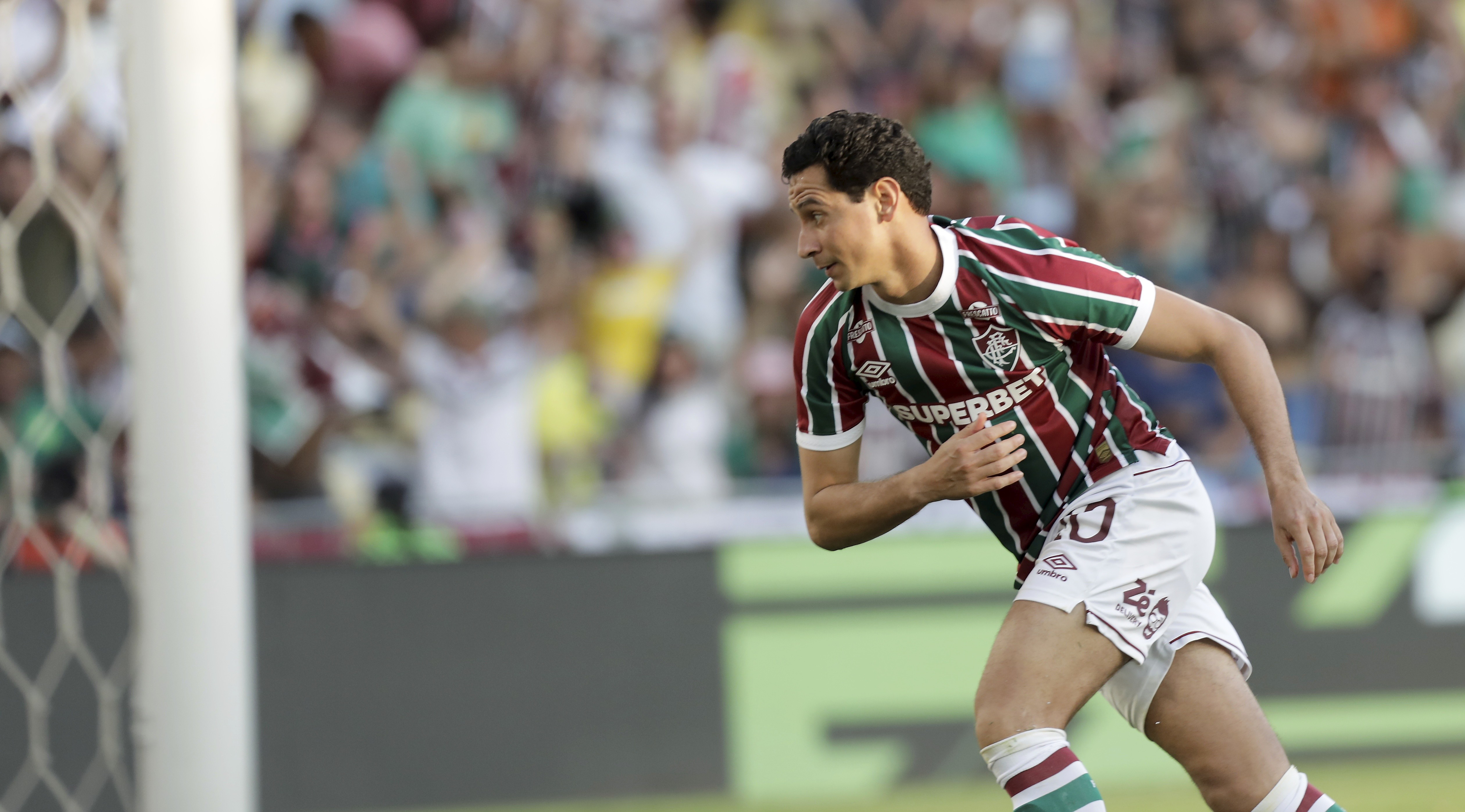 Fluminense afasta Ganso para facilitar transferência