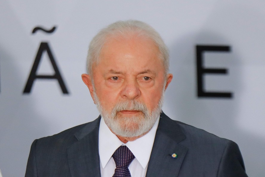 O presidente Luiz Inácio Lula da Silva durante evento de promoção de oficiais das Forças Armadas, no Palácio do Planalto, na última terça-feira (4)