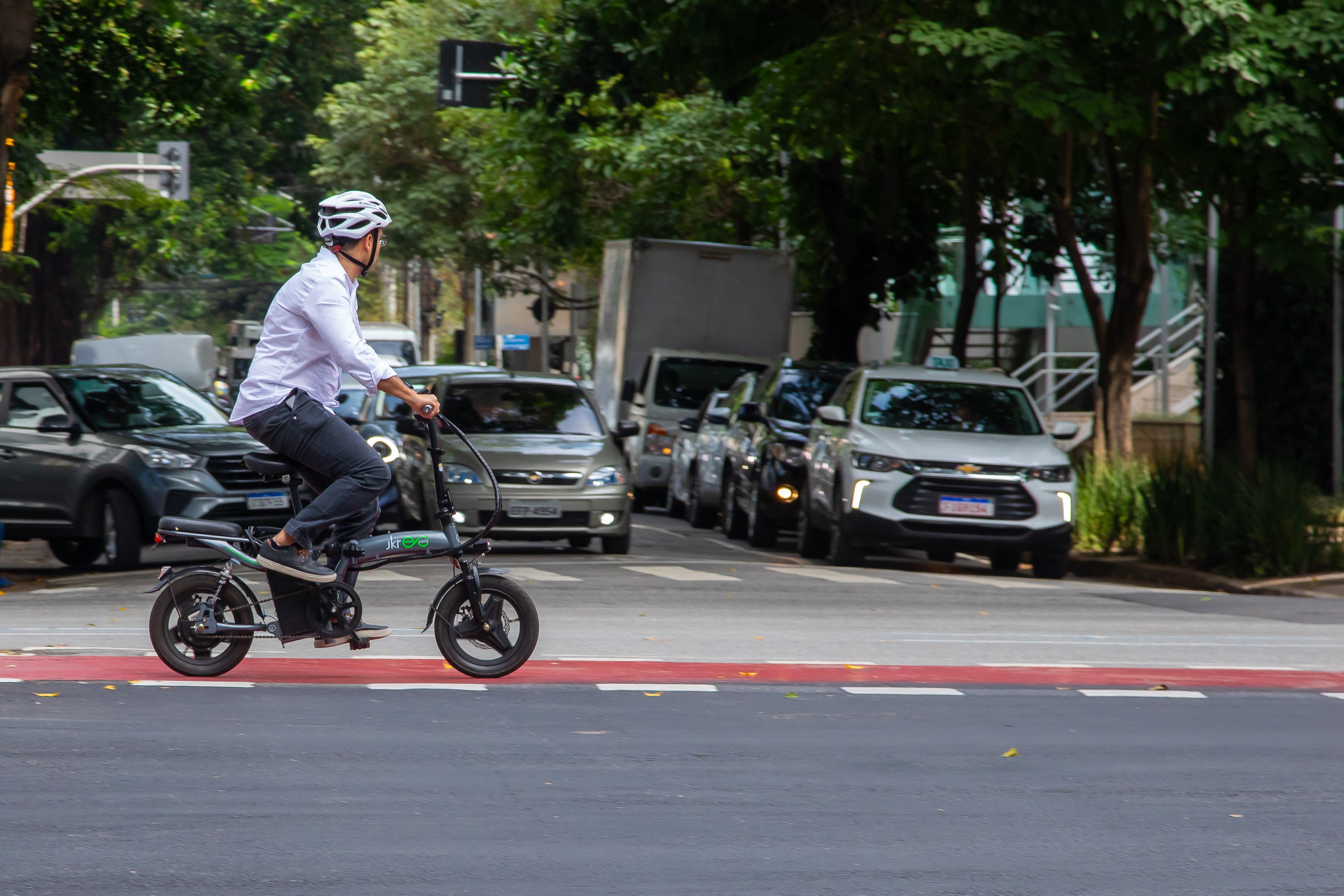 Mercado de bikes elétricas e ‘mini-scooters’ chega a 200 mil unidades por ano