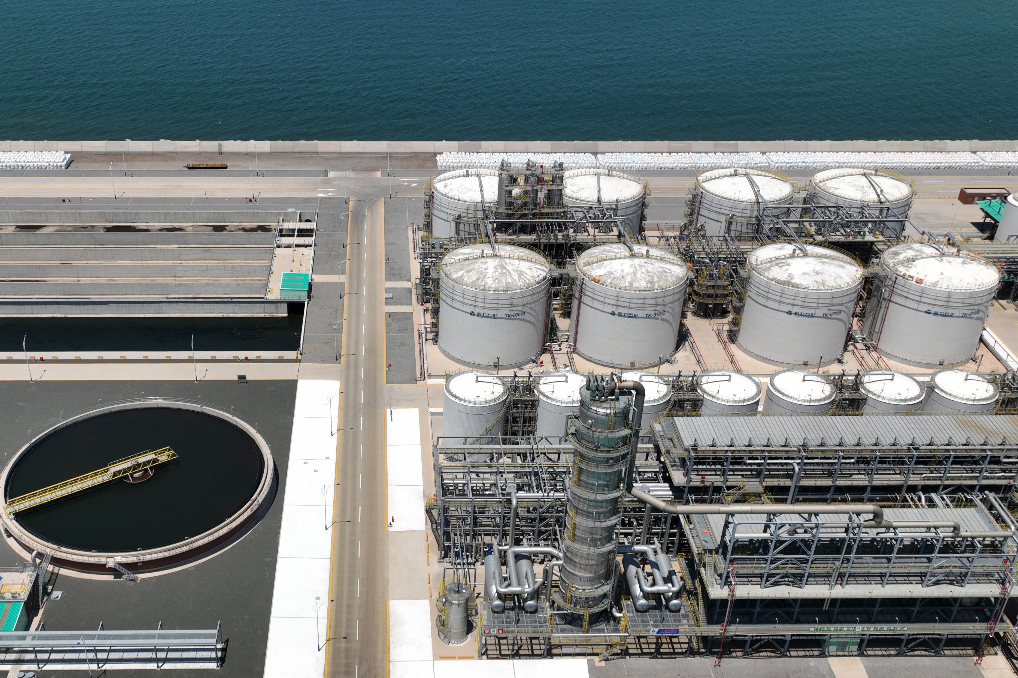 Hengli Petrochemical Pivots Toward African and Middle Eastern Crude