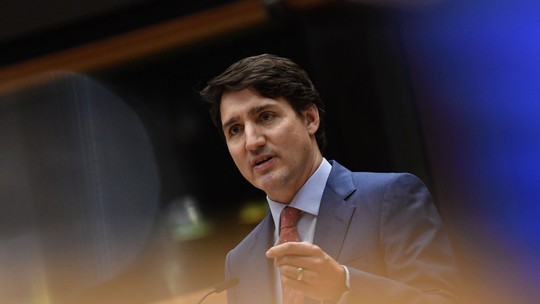 Depois de definir situação como 'embaraçosa', Trudeau pede desculpas por convite a ex-nazista