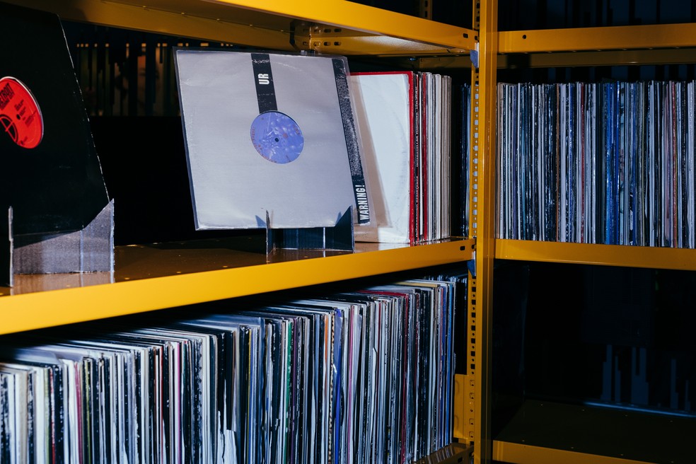 Discos da coleção do DJ Sven Väth no Museu de Moderna Música Eletrônica em Frankfurt, o MOMEM NYT — Foto:         