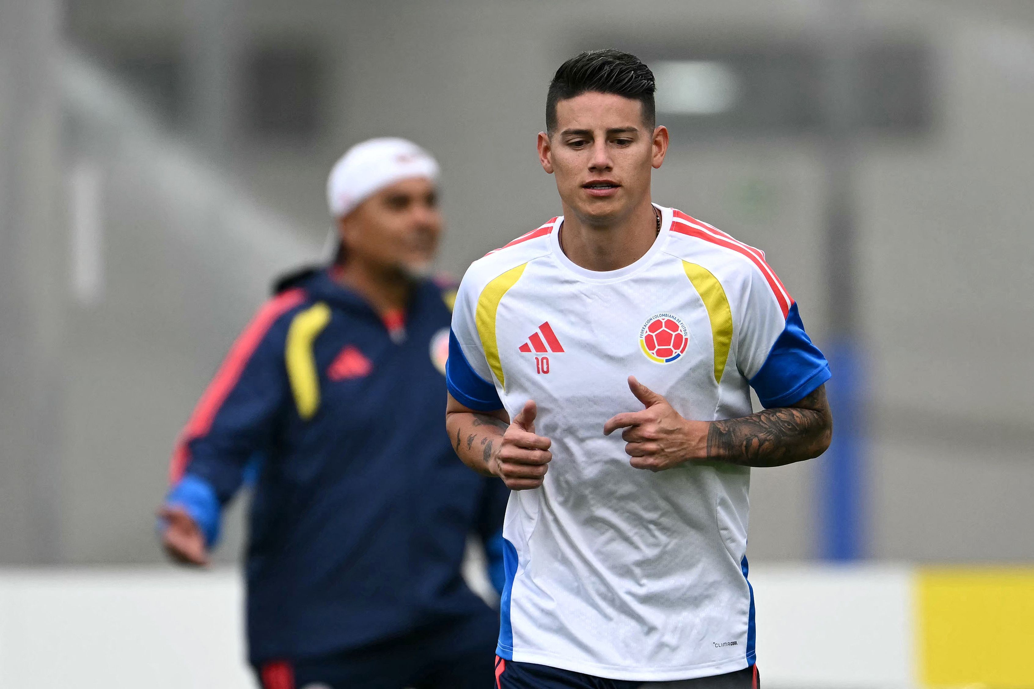 São Paulo é notificado pela FIFA por dívida com empresário de James Rodríguez