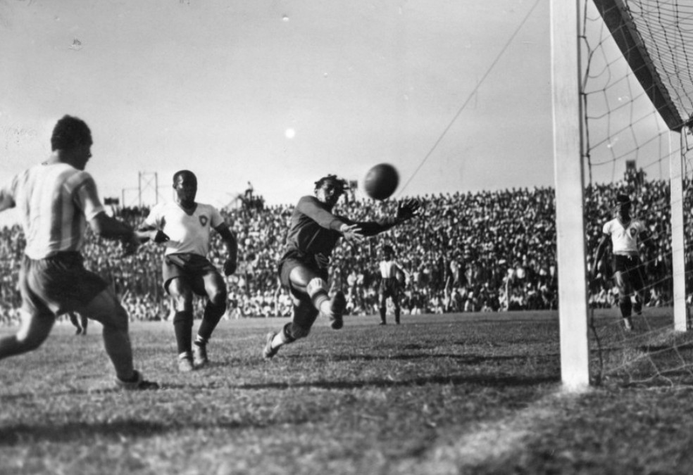 Como foi a maior goleada na história dos confrontos entre Brasil e ...