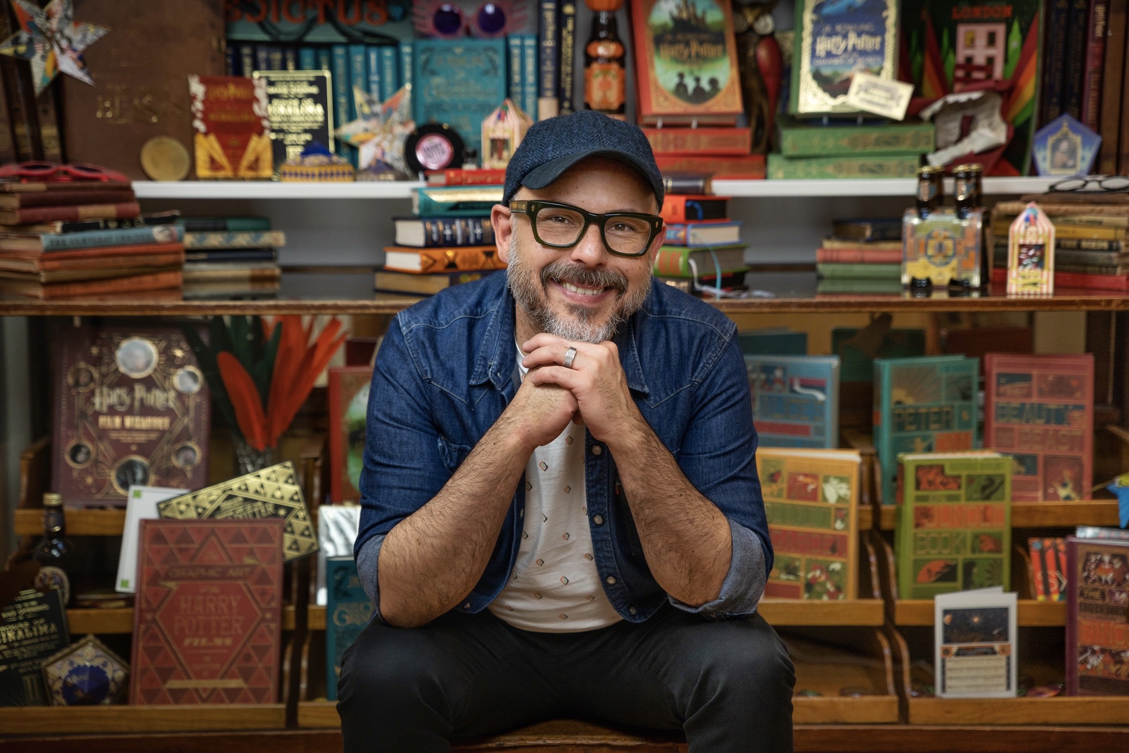 Criador do universo gráfico de Harry Potter planeja primeira loja no Brasil e aposta em talento de designers brasileiros - QTU Questões do Universo