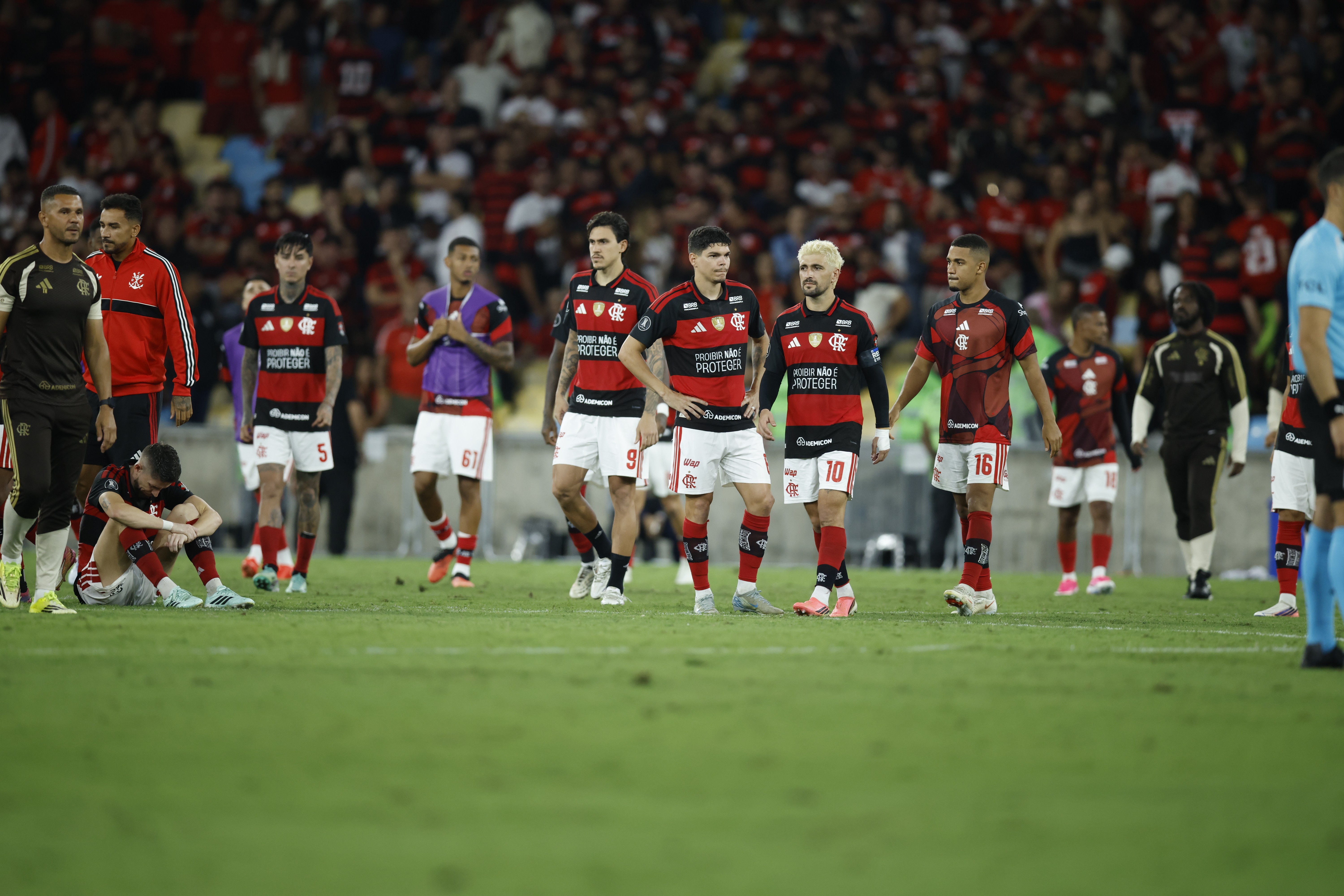 Análise: incapaz de resolver semifinal em 180 minutos, Flamengo consagra Muslera e dá vexame em eliminação