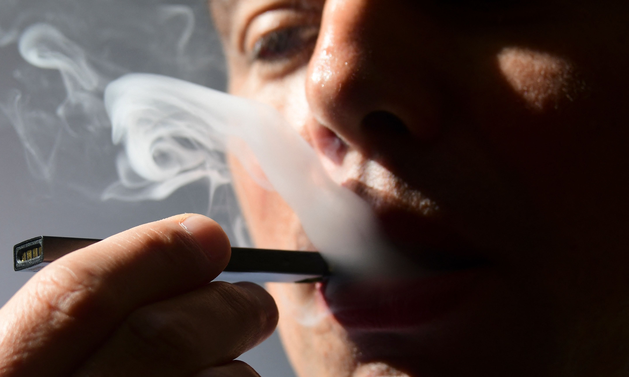 Anvisa decide hoje sobre veto aos dispositivos de cigarros eletrônicos no Brasil; entenda