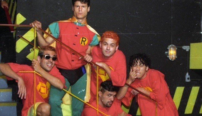 A trajetória dos Mamonas começou longe dos holofotes, quando Sérgio Reoli foi apresentado ao guitarrista Bento Hinoto. — Foto: Marco Antônio Teixeira