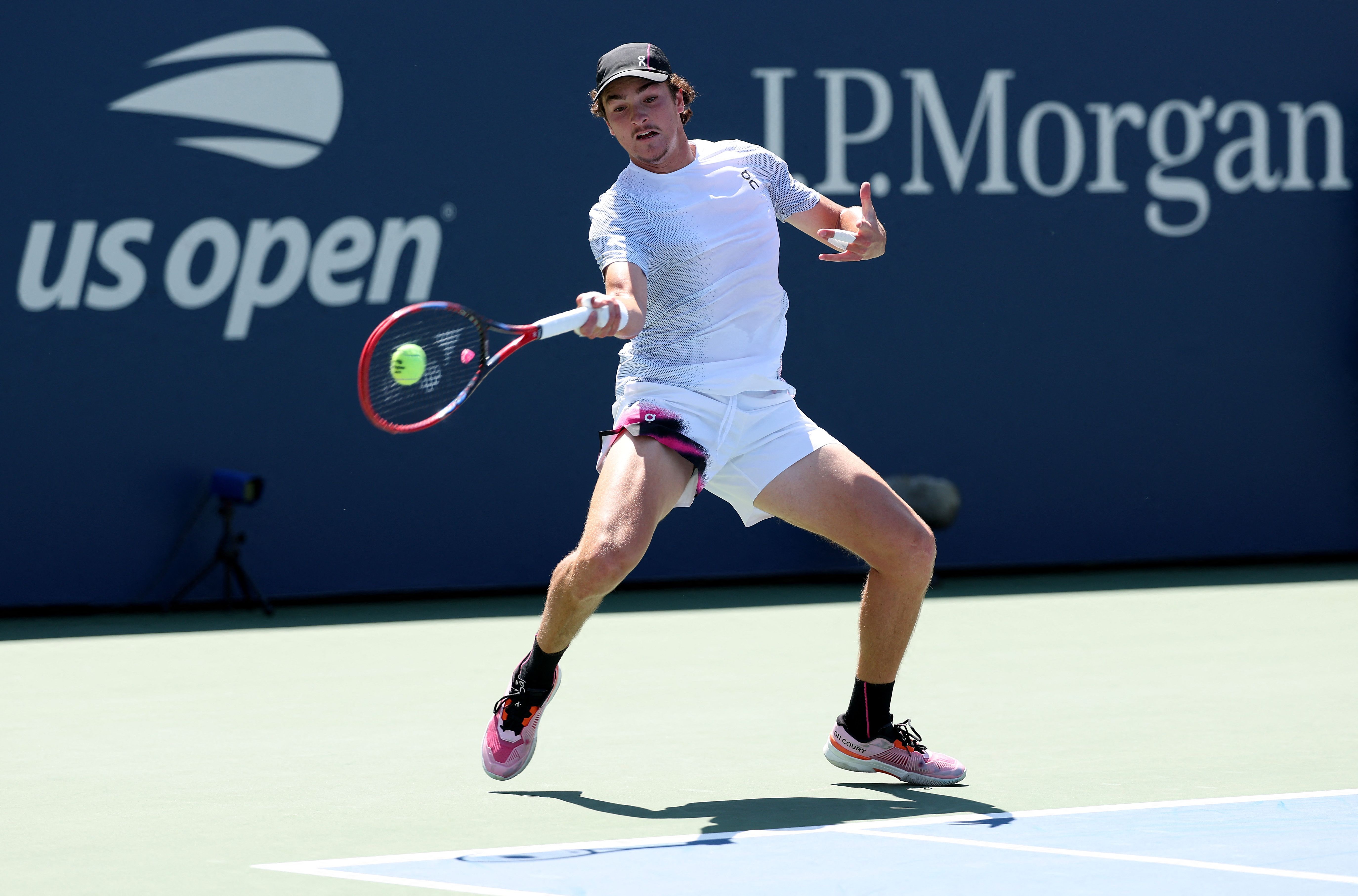 Sem perder sets, João Fonseca vence sérvio em sua estreia na chave principal do US Open