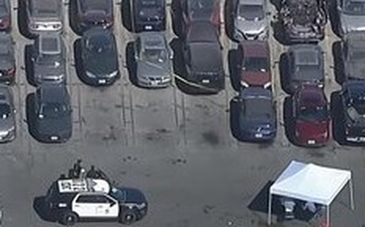 Corpo é encontrado em Tesla de rapper americano em Hollywood