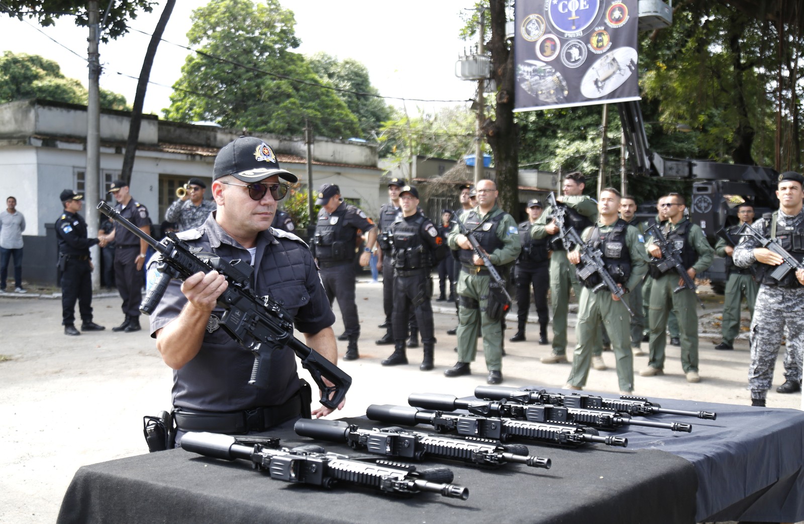 Veja algumas das armas já usadas pelas polícias do Rio