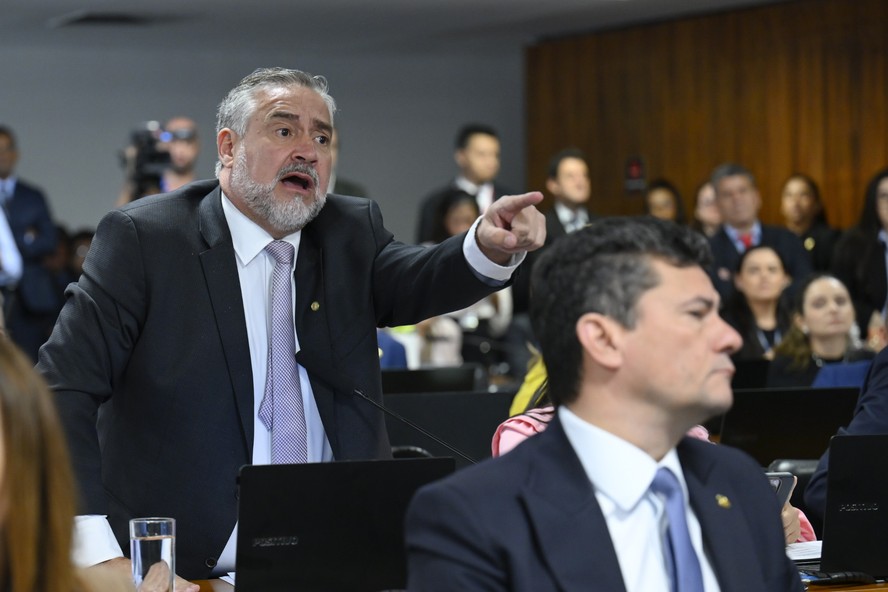 Deputado Paulo Pimenta pediu desculpas minutos depois