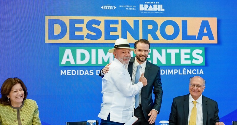 Governo e BC em rota de colisão: Brasil patina com políticas conflitantes