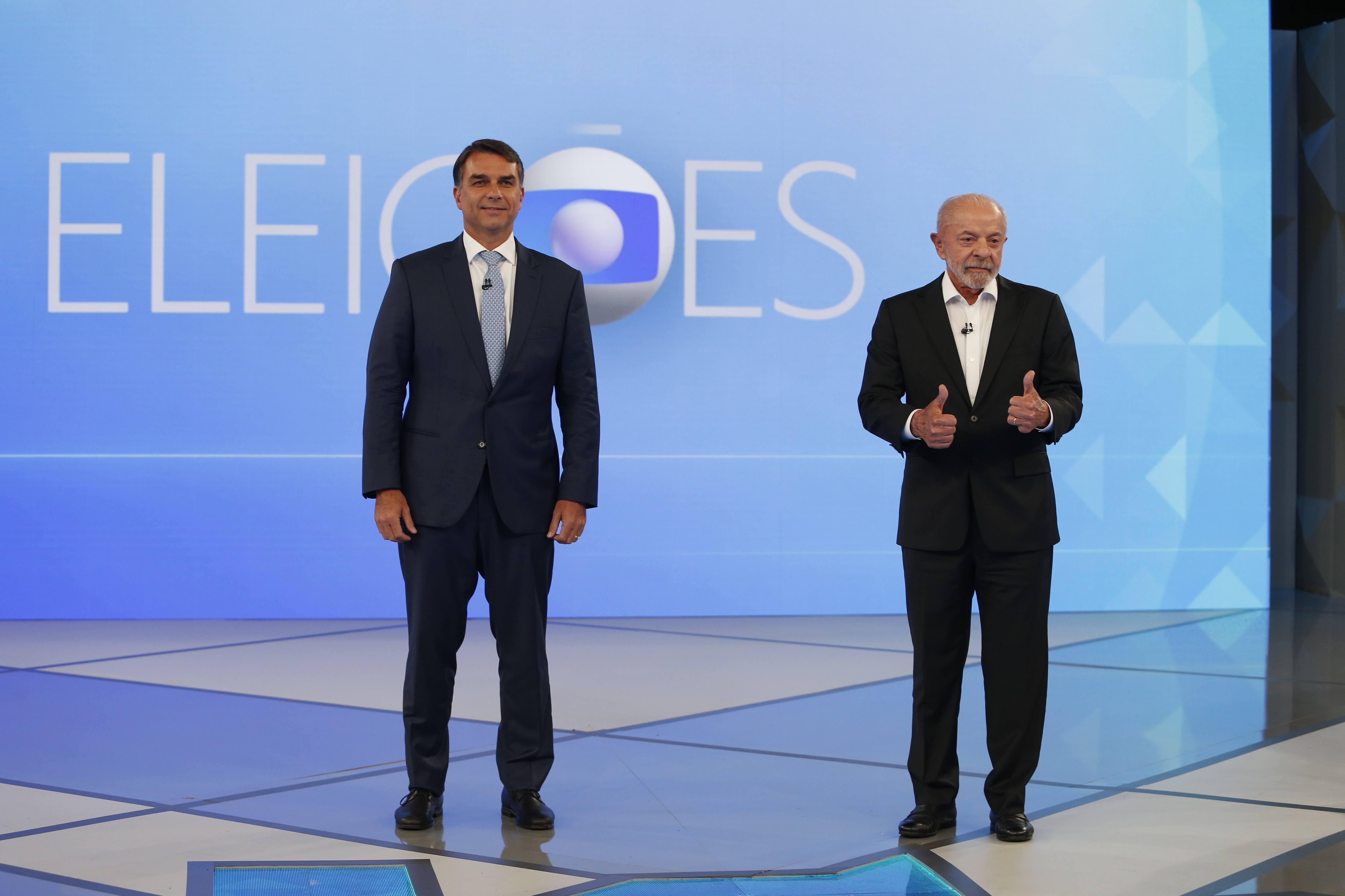 Flávio amplia propostas a dois dias da votação e anuncia medidas fora do plano de governo no debate da TV Globo