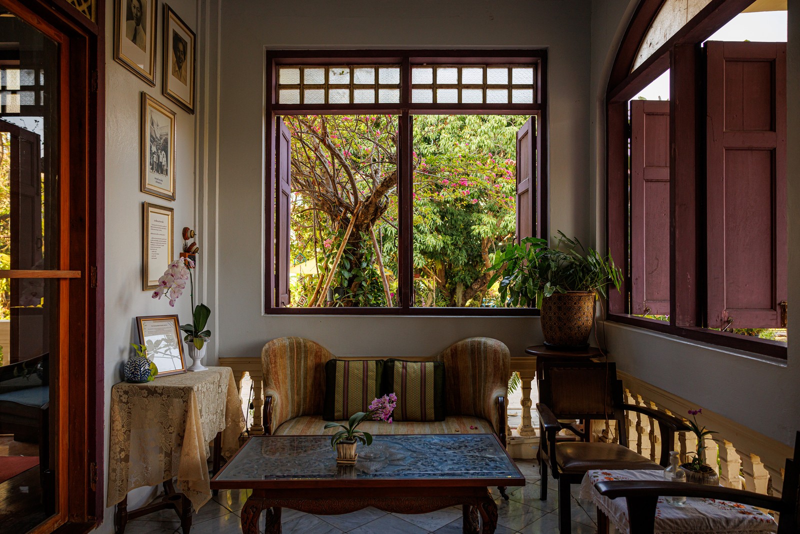 Interior decoration restaurant baan phraya suren, que ocupa ocasarão do iníciodoséculoxx, que foi arecormência do primeiro primeiro de lampang, no Norte da dataândia-foto -foto -foto: Andre Malerba/new York Malerba/the New York Malerba/the New York Malerba/the New York Malerba/the New York Malerba/the New York Malerba/the New York Malerba/the New York Malerba/the New York Malerba/the New York Malerba/the New York Malerba/the New York Malerba/