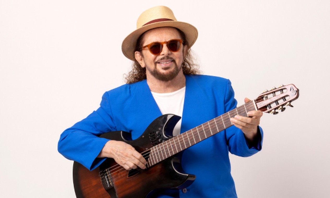 Geraldo Azevedo chega como um carnaval no Vivo Rio, com 50% OFF em até 2 ingressos