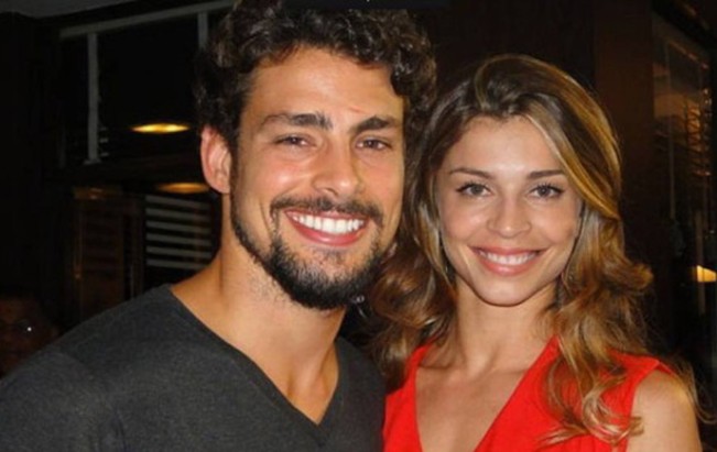 Grazi Massafera saiu do "BBB 5" namorando o também participante Alan Passos, mas em 2007 assumiu o namoro com Cauã Reymond, com quem ficou até 2013. Eles são pais de Sofia, de 13 anos — Foto: reprodução