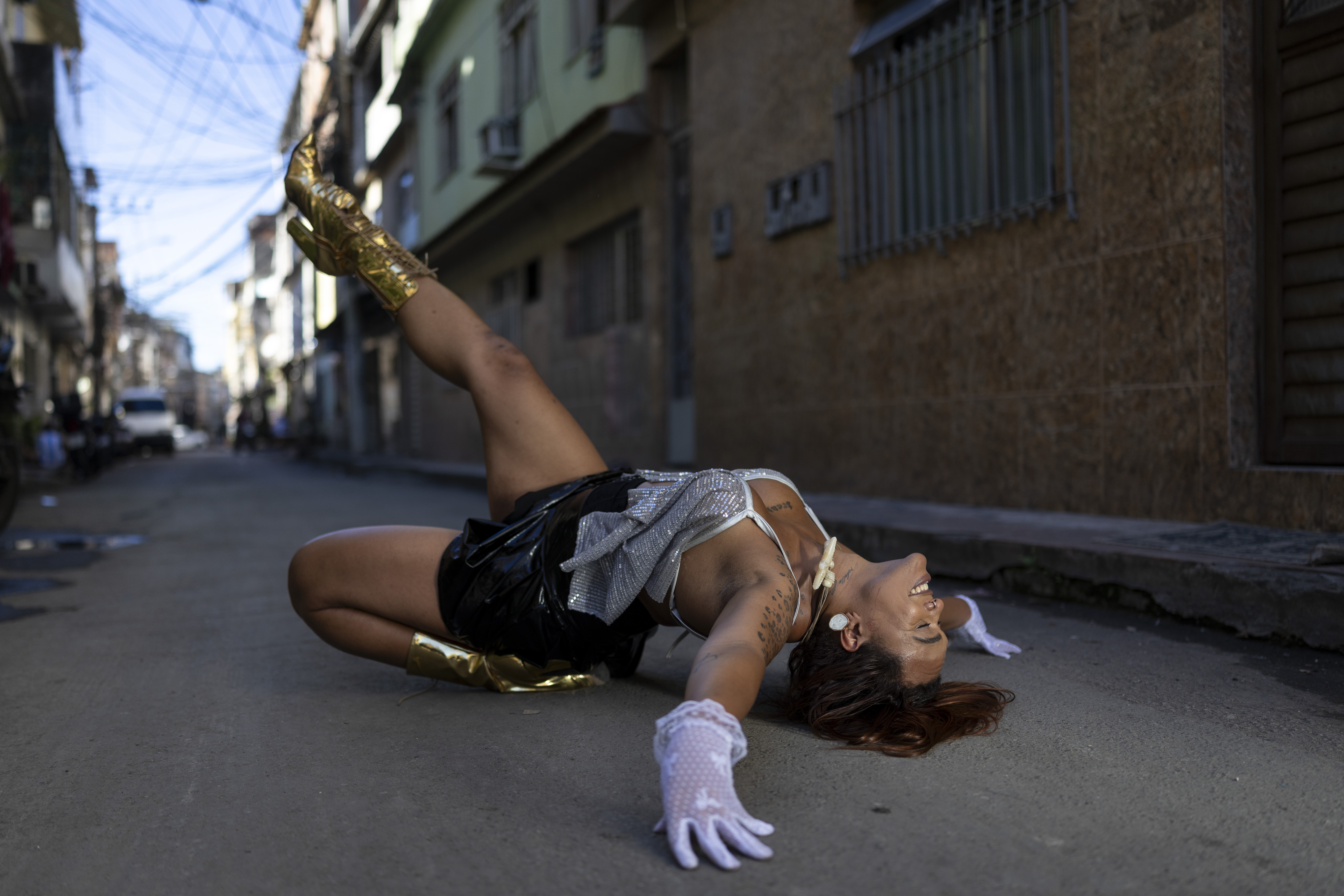 Lua Brainer: A Jornada de Autodescoberta e Dança na Maré