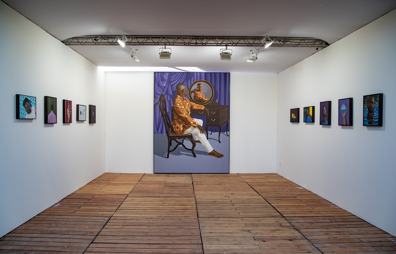 Obras de Tiago Sant'Ana, no espaço da Galeria Leme no Solo — Foto: Ana Branco