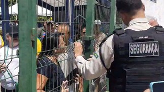Candidata chega atrasada e perde prova do Enem, em Fortaleza — Foto: Thiago Paiva