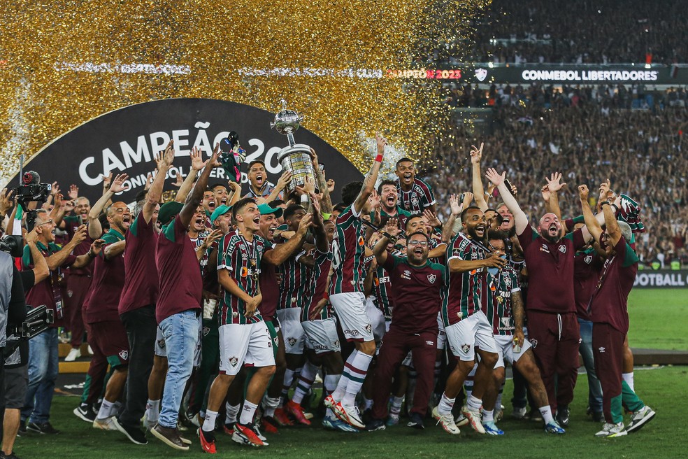 No aniversário de um ano da Glória Eterna do Fluminense, Keno e Nino ...