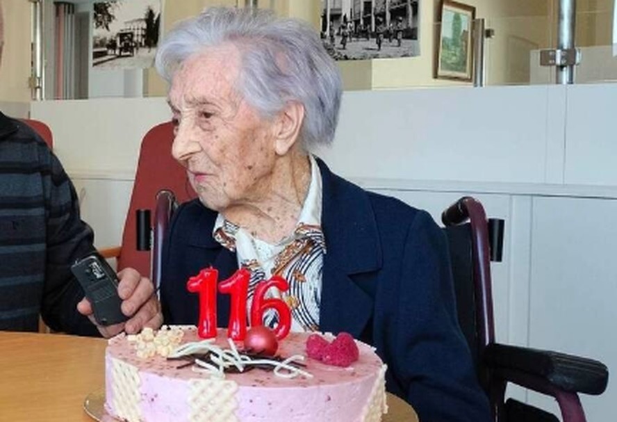 María Branyas Morera, nascida em 4 de março de 1907, foi reconhecida pelo Guinness como a pessoa mais velha do mundo no início de 2023