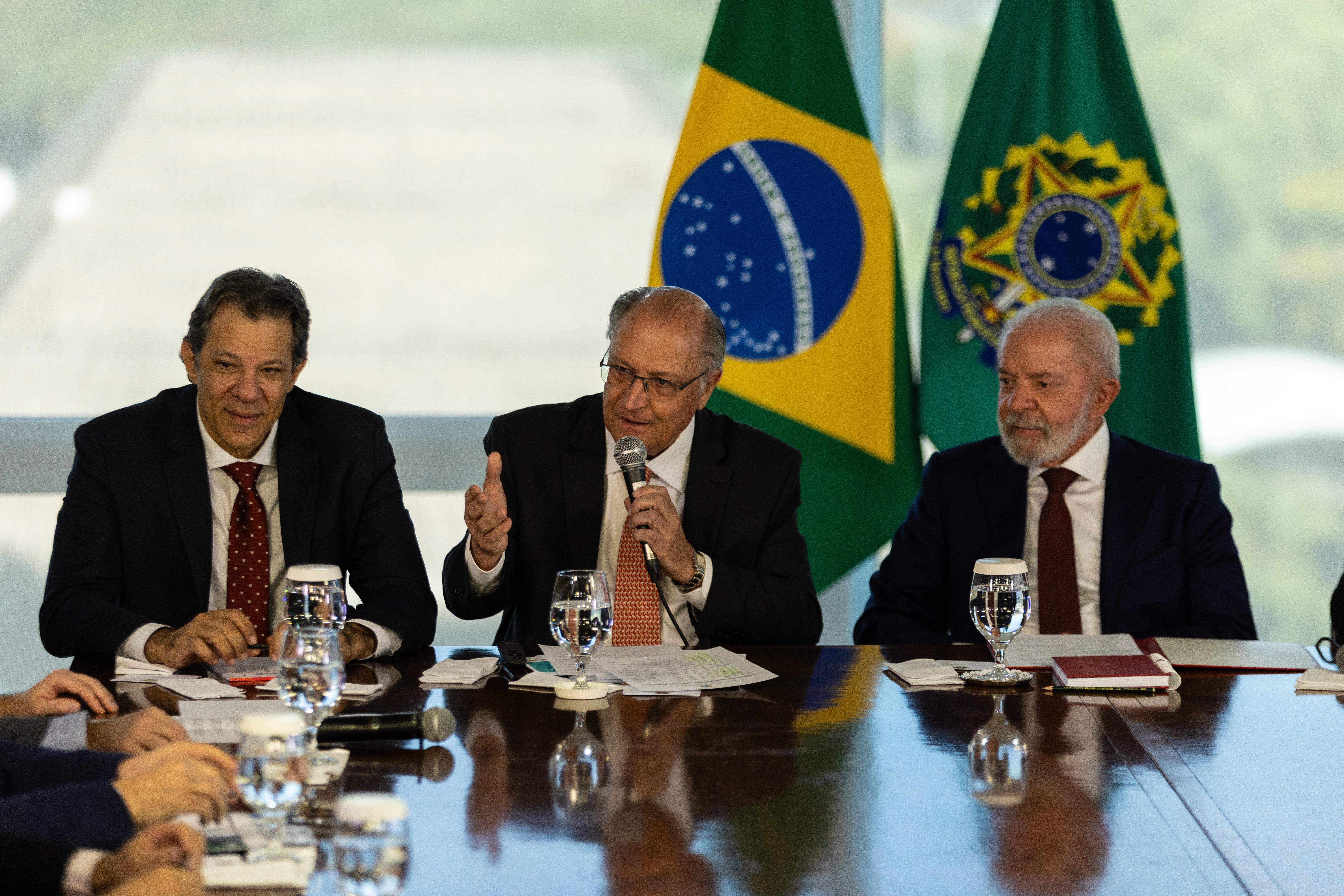 Lula amplia press&atilde;o eleitoral e diz que Haddad e Alckmin sabem que t&ecirc;m &lsquo;papel a cumprir&rsquo; em S&atilde;o Paulo