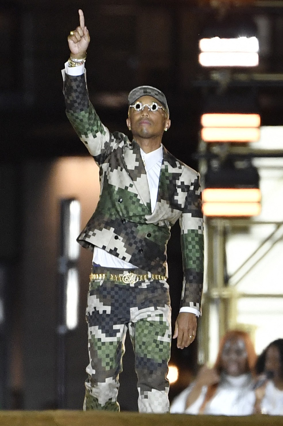 De Rihanna a Beyoncé, a Beleza das celebridades no primeiro desfile de  Pharrell Williams para a Louis Vuitton - Maquilhagem - Miranda