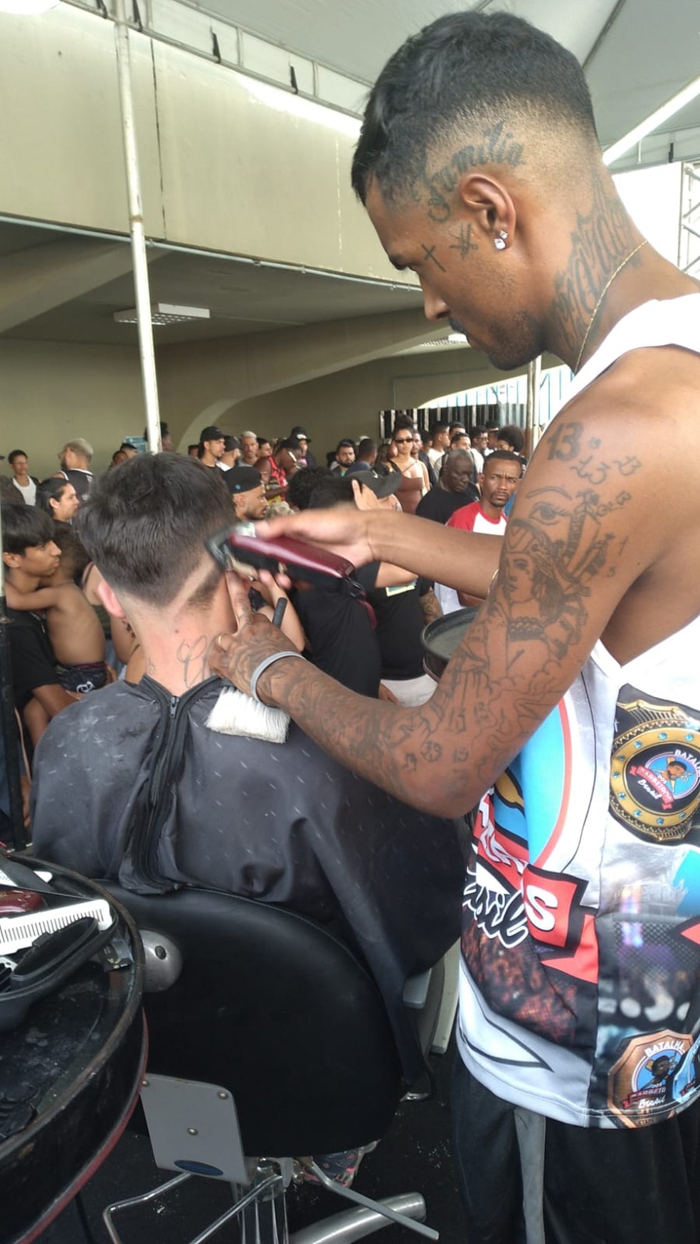 Rio Parada Funk reúne milhares de pessoas em 8 horas de bailes no  Sambódromo, Rio de Janeiro