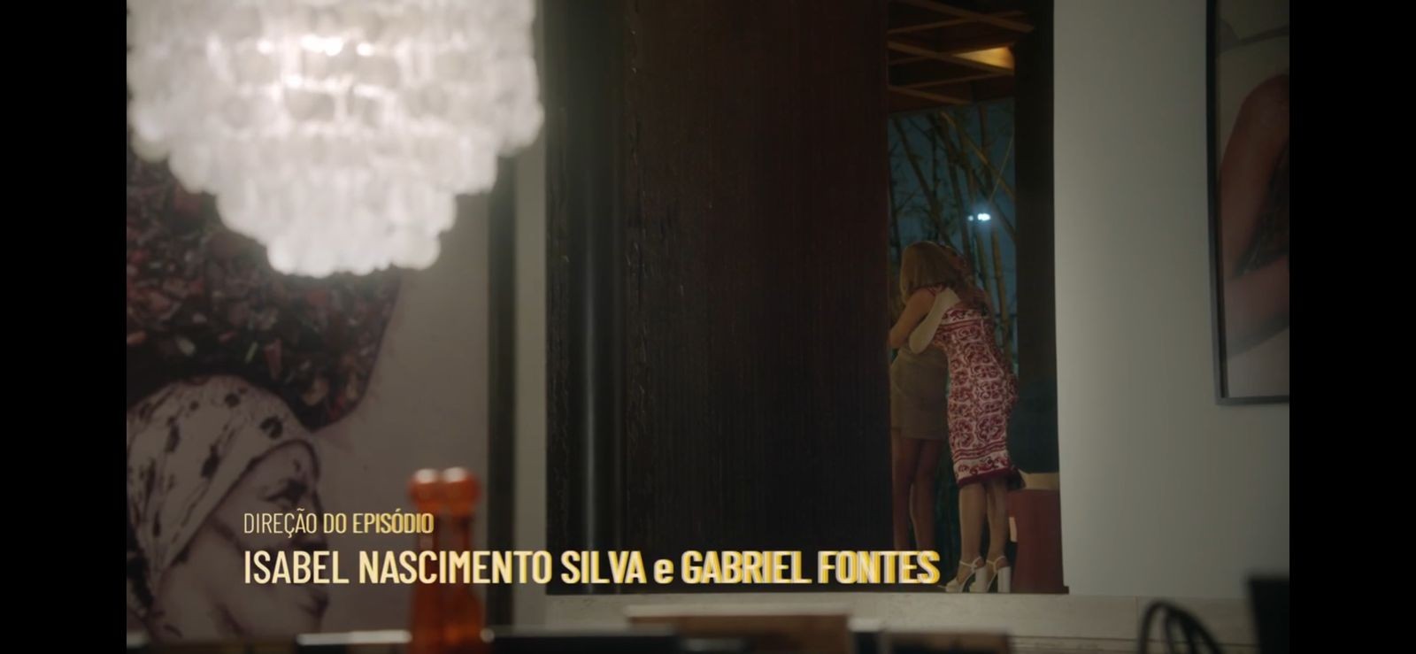 Porta de entrada da casa de Angélica e Luciano Huck — Foto: Reprodução/Globoplay